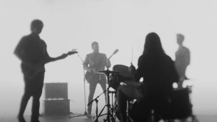 Kings Of Leon、5年ぶりの新作「When You See Yourself」から「The Bandit」のMVが公開
