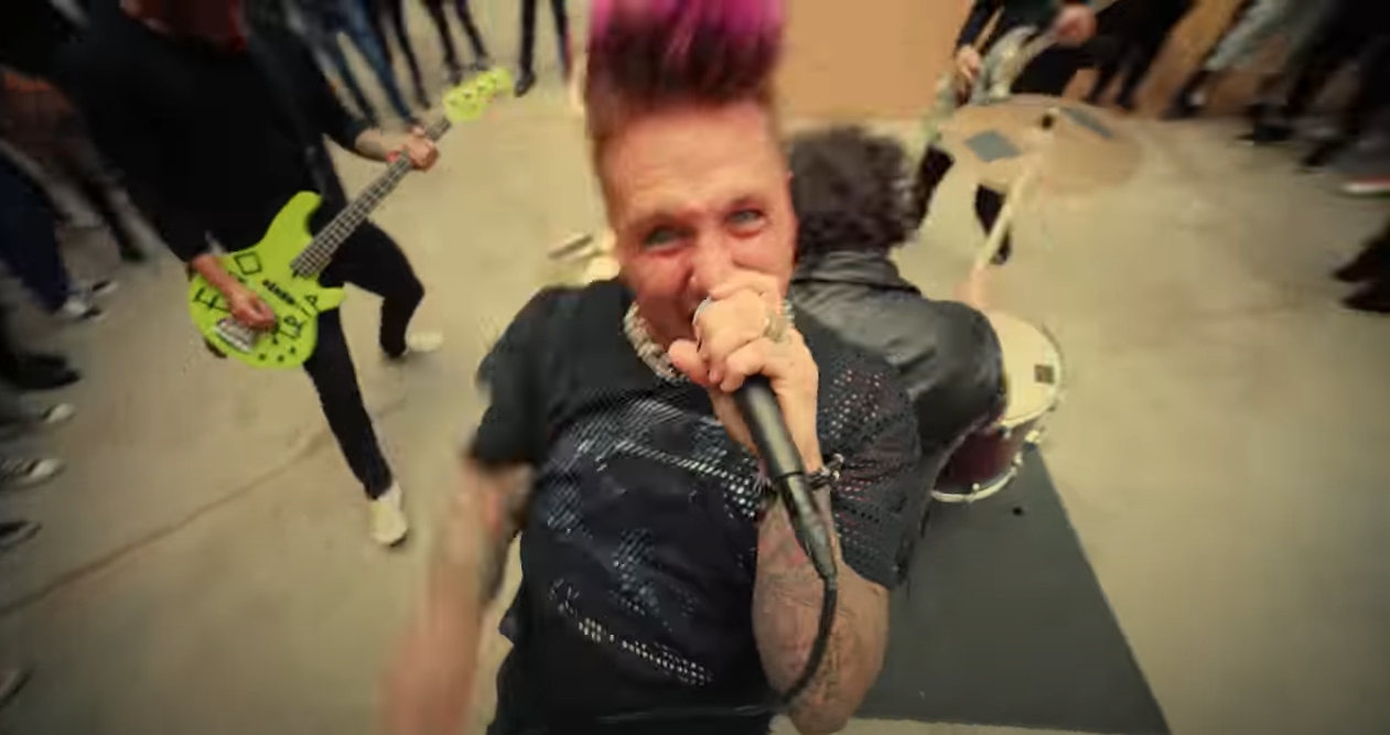 Papa Roach、アルバム「ego Trip」から表題曲のmvを公開