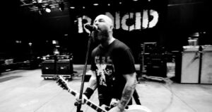Rancid、ニューアルバム「Tomorrow Never Comes」から「Live Forever」のMVを公開