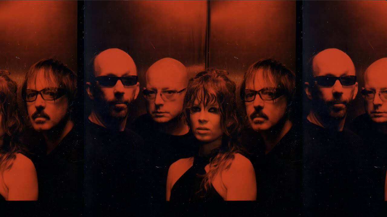 Garbage - I Just Wanna Have Something To Do | alpha amp
