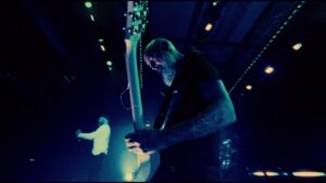 In Flames最新作より「In The Dark」ライブ映像を解禁！これぞ現代メロデスの最高峰【イン・フレイムス】