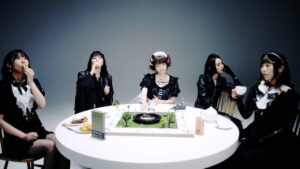 BAND-MAID新曲「ENERGETIC」MV解禁！双六の仕掛けと笑顔の意味【バンドメイド】